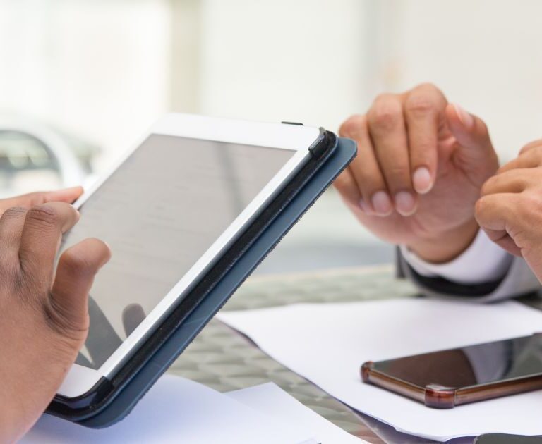 How to Choose the Right Bank for Your Business in Dubai