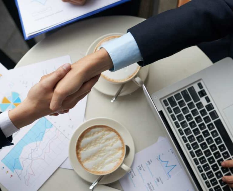 Can You Deposit Cash Into a Business Account in the UAE